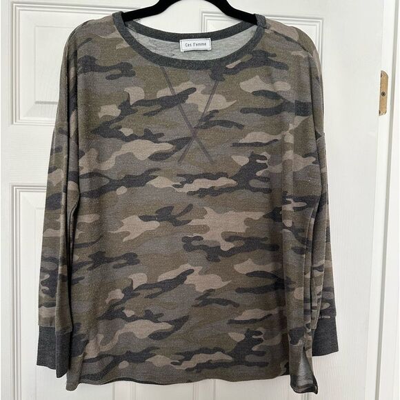 EUC- Ces Femme Camo Long Sleeve Knit Top - Picture 1 of 3
